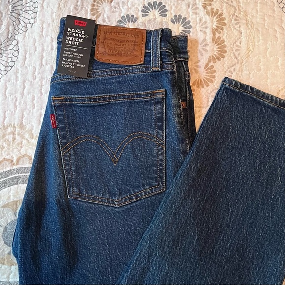 Levi’s wedgie jeans - Picture 6 of 7